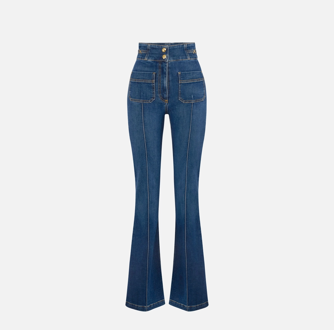 Elisabetta Franchi Jeansy z lekko poszerzanym dołem nogawek z detalami z logo Elisabetta Franchi Jeansy z lekko poszerzanym dołem nogawek z detalami z logo - obrazek 1